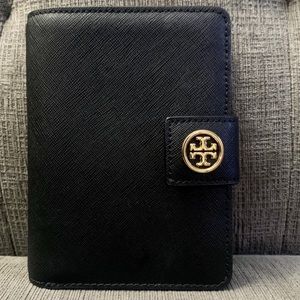 Tory Burch Robinson French Fold Saffiano Wallet